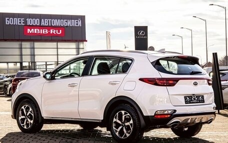 KIA Sportage IV рестайлинг, 2019 год, 2 395 000 рублей, 4 фотография