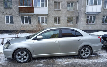 Toyota Avensis III рестайлинг, 2004 год, 470 000 рублей, 2 фотография