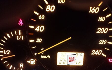 Toyota Avensis III рестайлинг, 2004 год, 470 000 рублей, 16 фотография