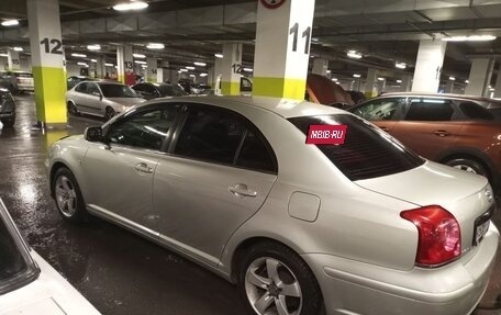 Toyota Avensis III рестайлинг, 2004 год, 470 000 рублей, 5 фотография