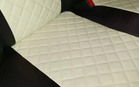 Toyota Avensis III рестайлинг, 2004 год, 470 000 рублей, 27 фотография