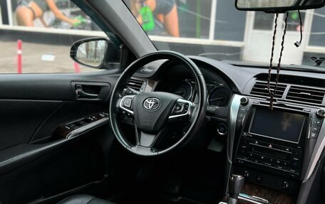 Toyota Camry, 2017 год, 2 400 000 рублей, 7 фотография