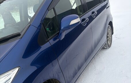 Honda Freed I, 2012 год, 1 400 000 рублей, 4 фотография