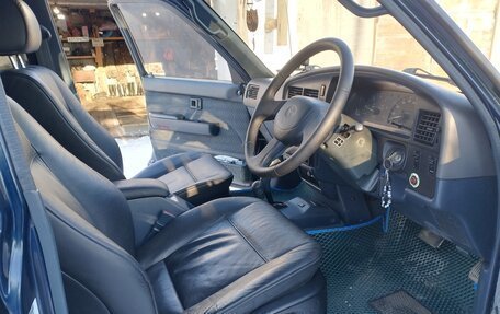 Toyota Hilux Surf III рестайлинг, 1993 год, 1 500 000 рублей, 11 фотография