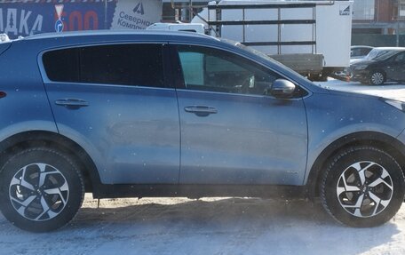 KIA Sportage IV рестайлинг, 2019 год, 2 400 000 рублей, 4 фотография