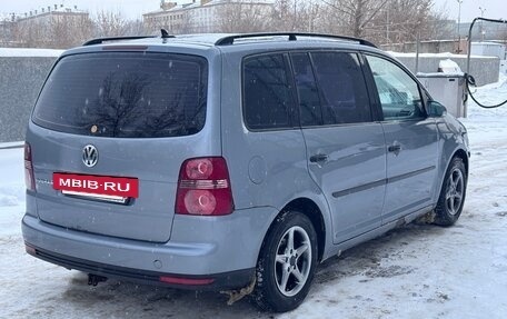 Volkswagen Touran III, 2007 год, 500 000 рублей, 6 фотография
