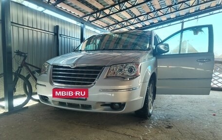 Chrysler Voyager IV, 2008 год, 1 480 000 рублей, 6 фотография