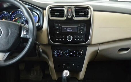 Renault Logan II, 2014 год, 690 000 рублей, 10 фотография