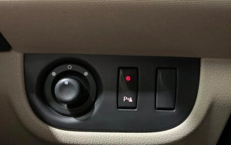 Renault Logan II, 2014 год, 690 000 рублей, 13 фотография