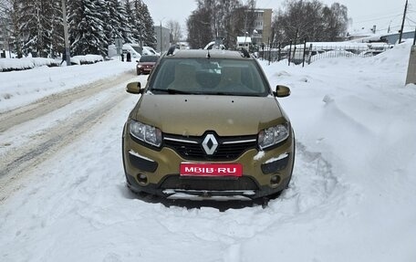 Renault Sandero II рестайлинг, 2015 год, 800 000 рублей, 1 фотография