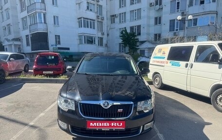 Skoda Superb III рестайлинг, 2010 год, 1 050 000 рублей, 1 фотография