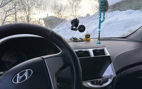 Hyundai Solaris II рестайлинг, 2016 год, 550 000 рублей, 5 фотография