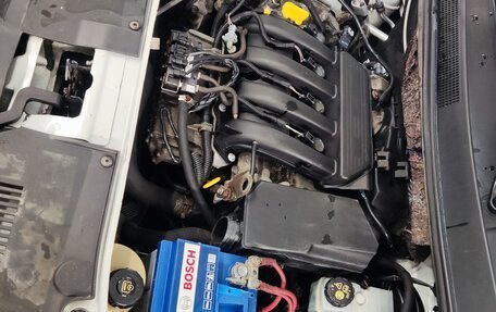 Renault Logan II, 2017 год, 270 000 рублей, 7 фотография