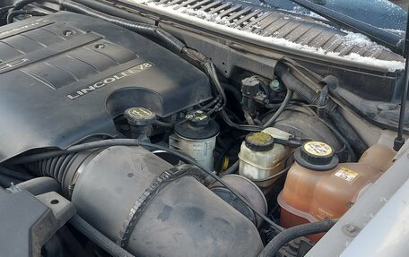 Lincoln Navigator, 2002 год, 1 130 000 рублей, 23 фотография