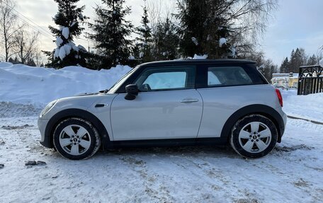 MINI Hatch, 2019 год, 1 950 000 рублей, 5 фотография