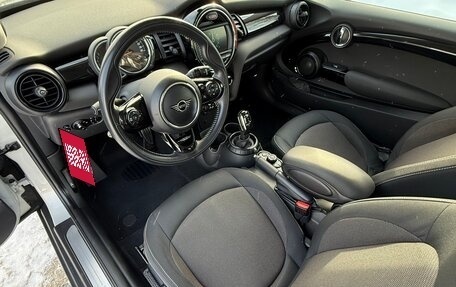 MINI Hatch, 2019 год, 1 950 000 рублей, 10 фотография