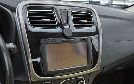 Renault Sandero II рестайлинг, 2015 год, 800 000 рублей, 10 фотография