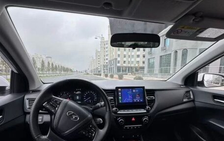 Hyundai Solaris II рестайлинг, 2021 год, 1 599 999 рублей, 6 фотография