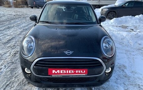 MINI Hatch, 2020 год, 1 850 000 рублей, 9 фотография