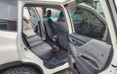 Subaru Forester, 2019 год, 3 350 000 рублей, 11 фотография