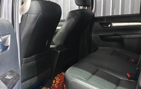 Toyota Hilux VIII, 2015 год, 3 850 000 рублей, 8 фотография