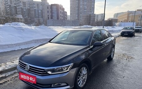 Volkswagen Passat B8 рестайлинг, 2019 год, 1 550 000 рублей, 2 фотография