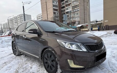 KIA Rio III рестайлинг, 2015 год, 700 000 рублей, 2 фотография