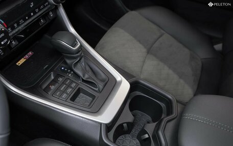 Toyota RAV4, 2025 год, 4 200 000 рублей, 15 фотография