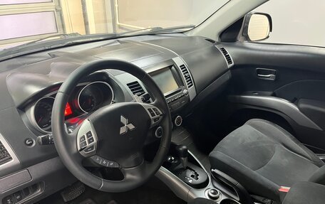Mitsubishi Outlander III рестайлинг 3, 2008 год, 979 000 рублей, 8 фотография