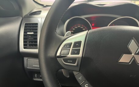 Mitsubishi Outlander III рестайлинг 3, 2008 год, 979 000 рублей, 13 фотография