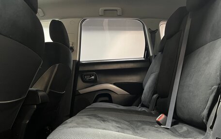 Mitsubishi Outlander III рестайлинг 3, 2008 год, 979 000 рублей, 19 фотография