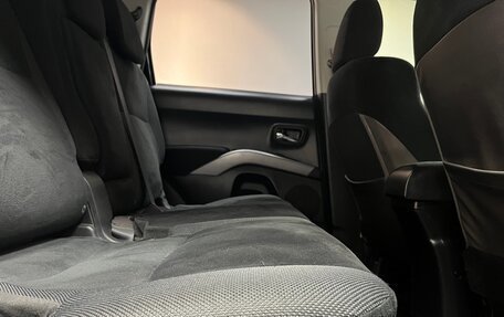 Mitsubishi Outlander III рестайлинг 3, 2008 год, 979 000 рублей, 20 фотография