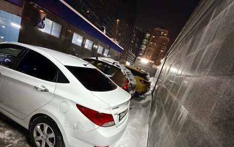 Hyundai Solaris II рестайлинг, 2013 год, 590 000 рублей, 3 фотография