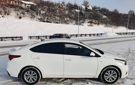Hyundai Solaris II рестайлинг, 2018 год, 1 150 000 рублей, 2 фотография