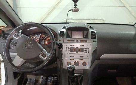 Opel Zafira B, 2010 год, 600 000 рублей, 6 фотография