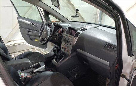 Opel Zafira B, 2010 год, 600 000 рублей, 7 фотография