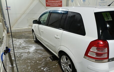 Opel Zafira B, 2010 год, 600 000 рублей, 12 фотография