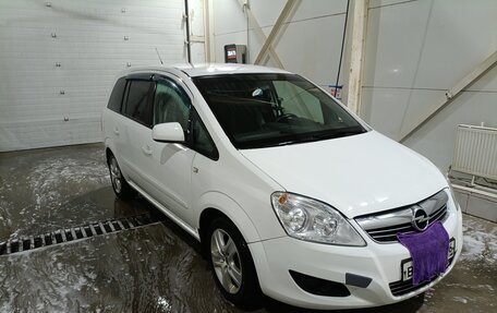 Opel Zafira B, 2010 год, 600 000 рублей, 15 фотография