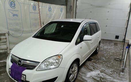Opel Zafira B, 2010 год, 600 000 рублей, 14 фотография