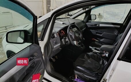 Opel Zafira B, 2010 год, 600 000 рублей, 10 фотография