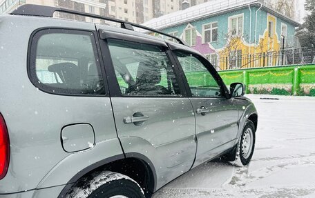 Chevrolet Niva I рестайлинг, 2016 год, 810 000 рублей, 5 фотография