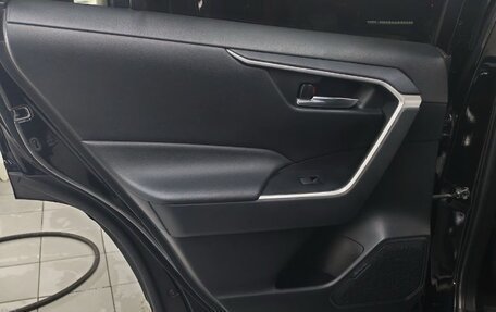 Toyota RAV4, 2021 год, 3 350 000 рублей, 12 фотография