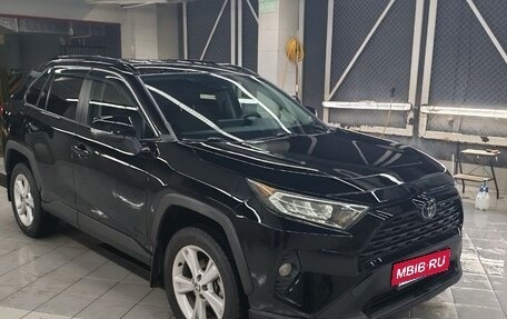 Toyota RAV4, 2021 год, 3 350 000 рублей, 3 фотография