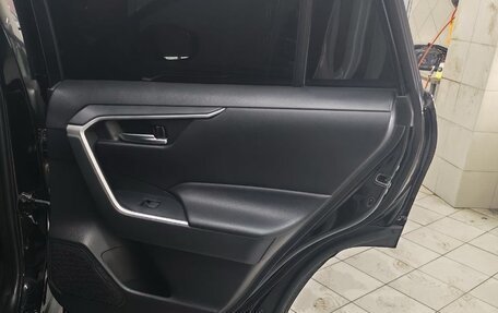 Toyota RAV4, 2021 год, 3 350 000 рублей, 15 фотография