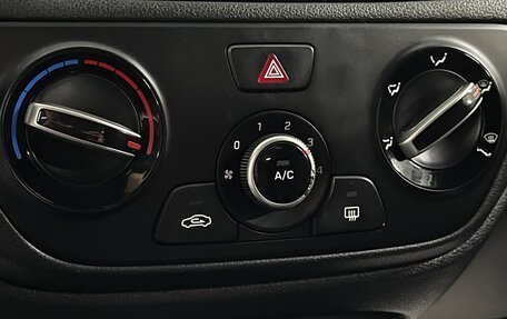 Hyundai Solaris II рестайлинг, 2019 год, 1 199 000 рублей, 16 фотография