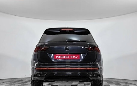 Volkswagen Tiguan II, 2022 год, 3 849 000 рублей, 6 фотография