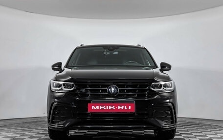 Volkswagen Tiguan II, 2022 год, 3 849 000 рублей, 2 фотография