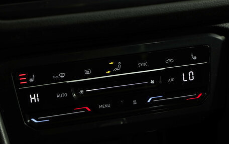 Volkswagen Tiguan II, 2022 год, 3 849 000 рублей, 17 фотография