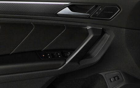 Volkswagen Tiguan II, 2022 год, 3 849 000 рублей, 22 фотография