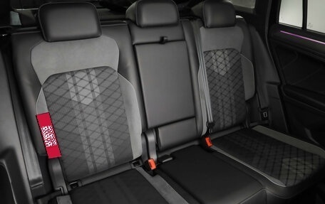 Volkswagen Tiguan II, 2022 год, 3 849 000 рублей, 28 фотография